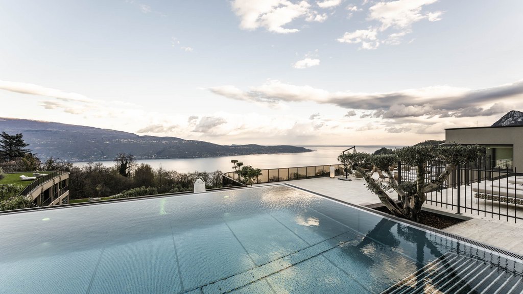 Ihr 5-Sterne-Hotel in Gargnano am Gardasee Ihr 5-Sterne-Hotel in Gargnano am Gardasee