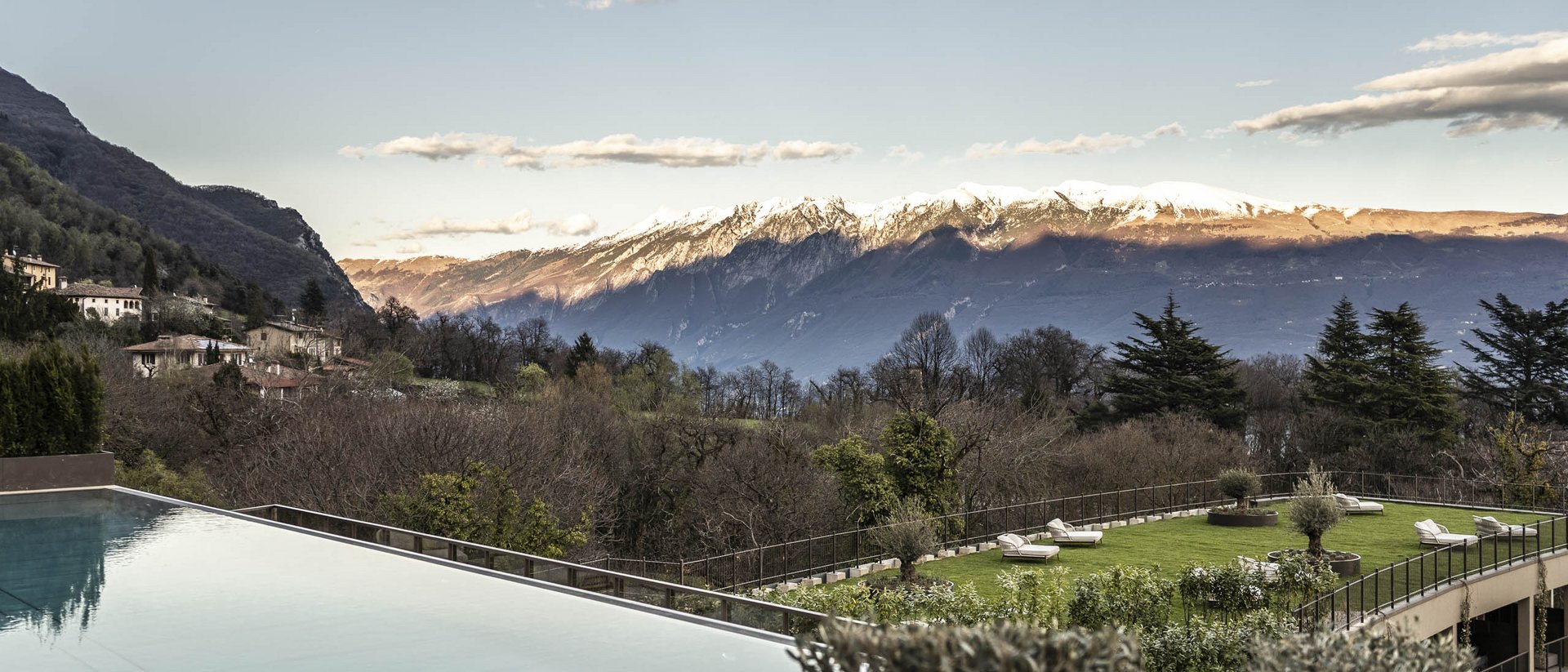 Hotel at Lake Garda with pool and lake view Hotel at Lake Garda with pool and lake view